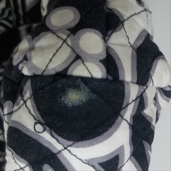 2 GUC Vera Bradleys for cleaning/repair, or upcycling - Picture 15 of 16